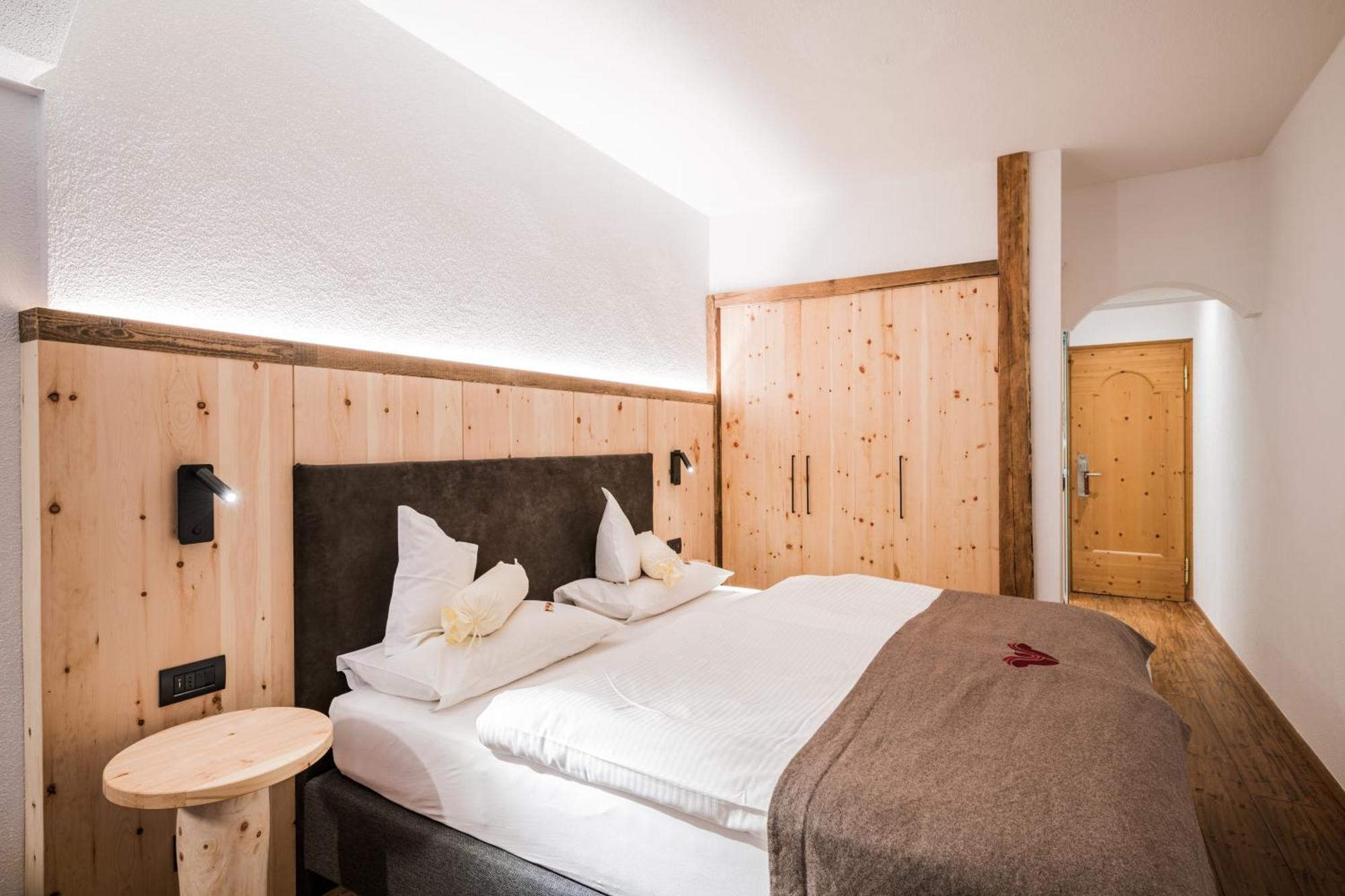 Alpenwellnesshotel St. Veit Sexten Eksteriør billede
